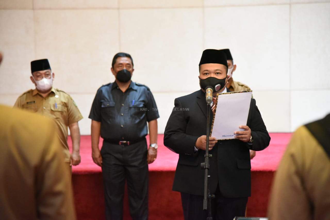 Bupati Tapsel : Ayomi Bawahan, Ciptakan Suasana Kerja Yang Harmonis dan Lakukan Inovasi 