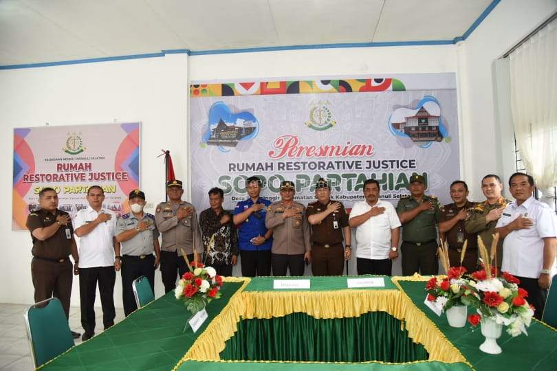  Sekda Tapsel : Solusi Persoalan di Desa, Bisa Selesai Jika Masyarakat Dilibatkan