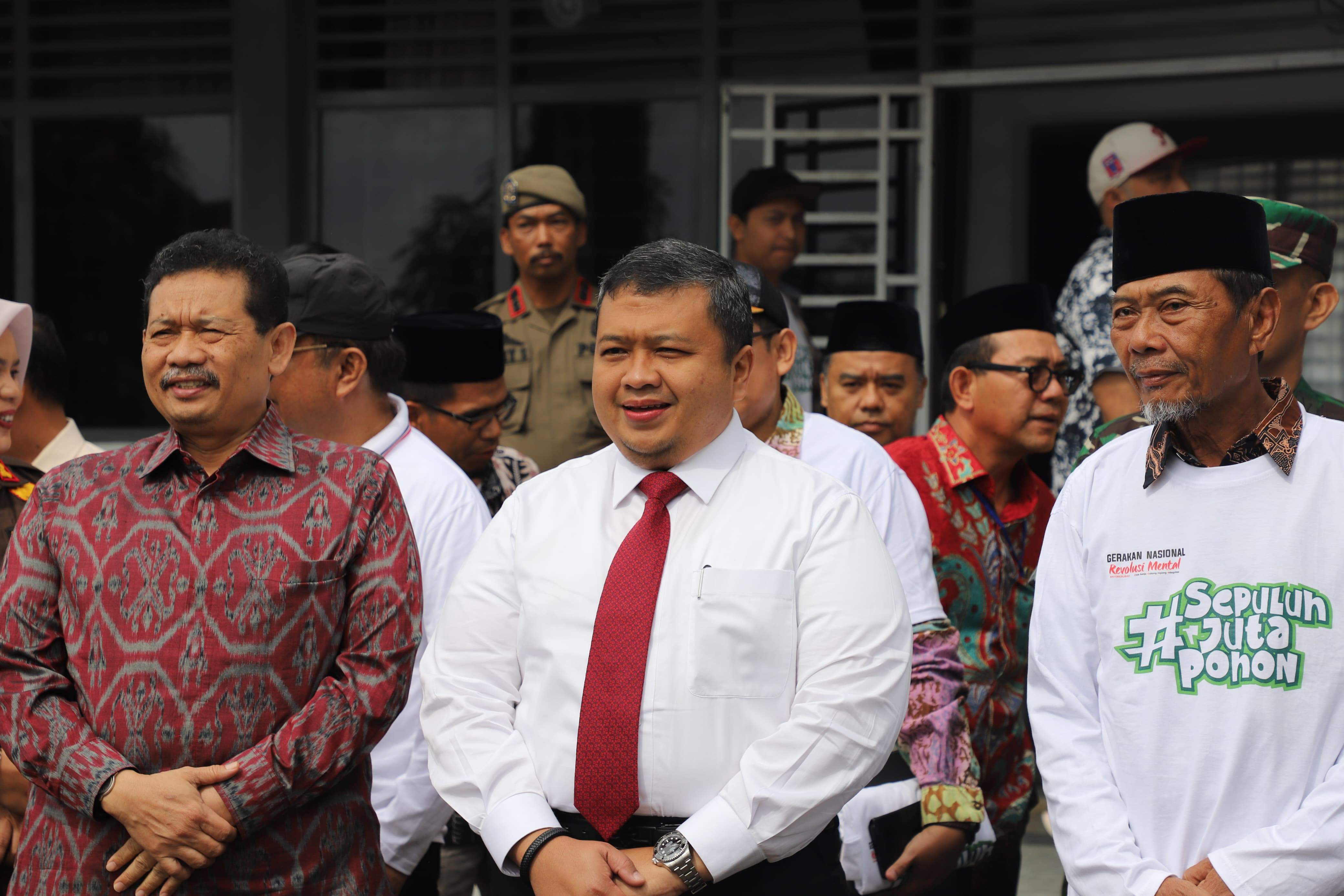 Aksi Nyata Menko Pmk Ri Penanaman 10 Juta Pohon, Pencanangan 304 Koperasi Pondok Pesantren Dan Sekolah Dan Bantuan Sosial Kemensos 959,1 Juta Di Kab.Tapsel, Palas, Paluta, Madina Dan Kota Psp T.A 2023