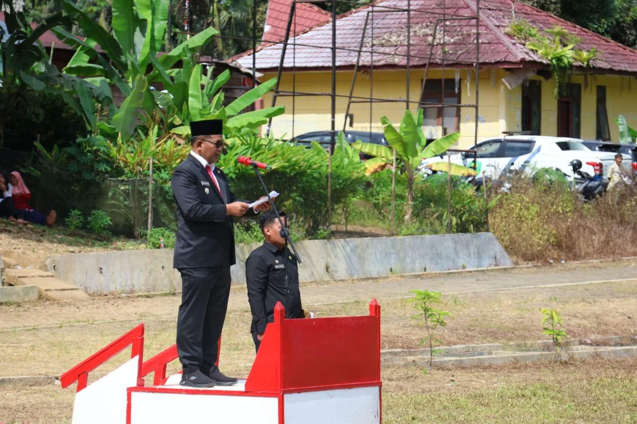 Pj. Bupati Tapsel Pimpin Upacara Peringatan Hari Sumpah Pemuda, Tekankan Vitalnya Peran Pemuda dalam Pembangunan