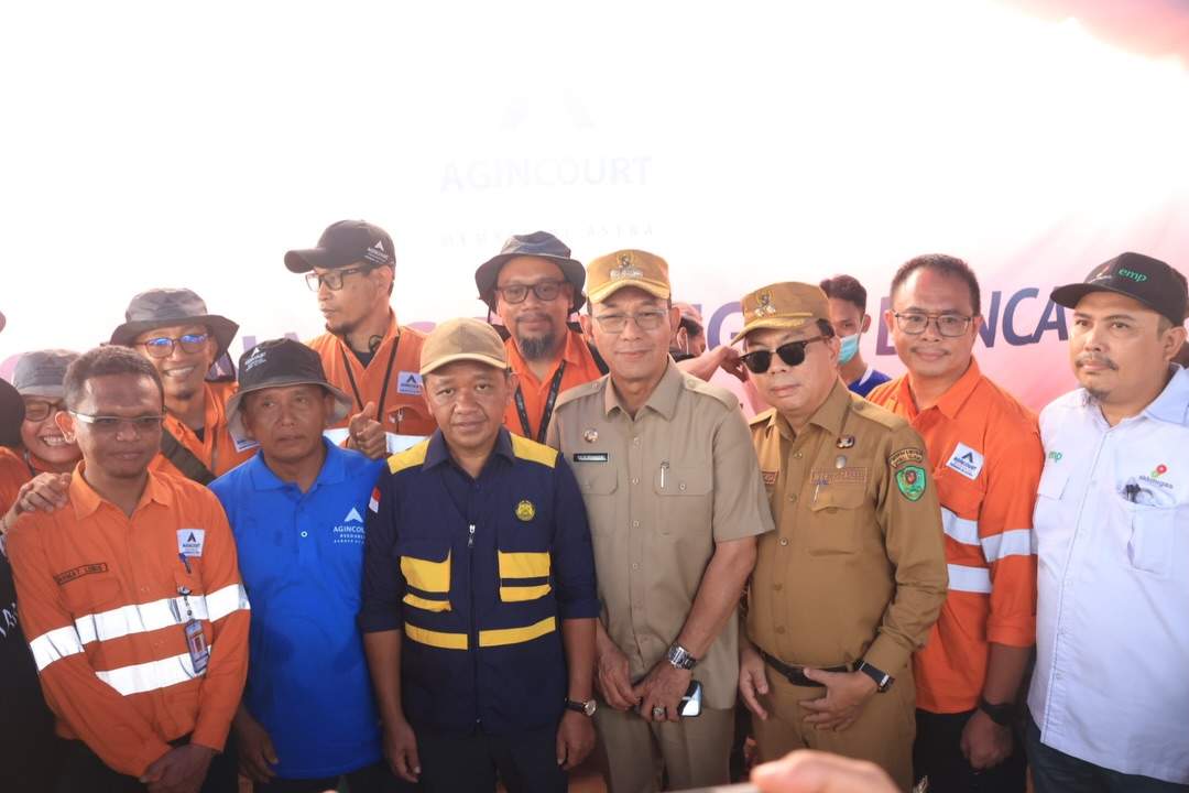 Menteri ESDM Bahlil Lahadalia Tinjau Lokasi Banjir dan Longsor di Tapsel, Janjikan 250 Tenda dan Pembersihan Material Bencana